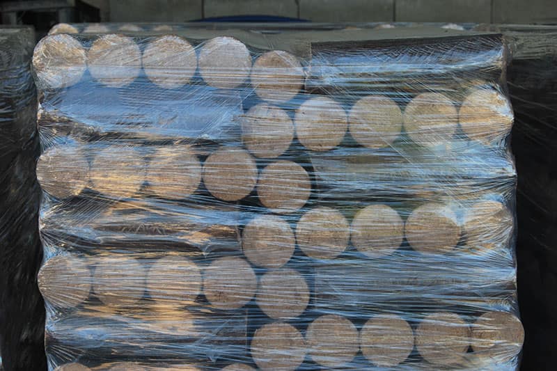 Compressed hardwood briquettes
