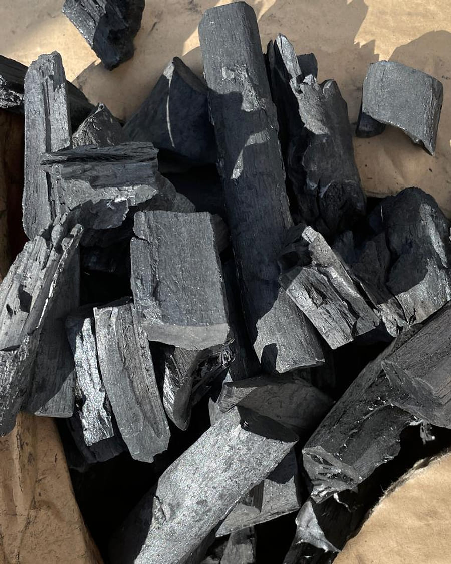 Ayin hardwood charcoal pieces